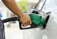 Lula zera impostos e cria subsídio para conter alta do diesel