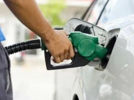 Lula zera impostos e cria subsídio para conter alta do diesel