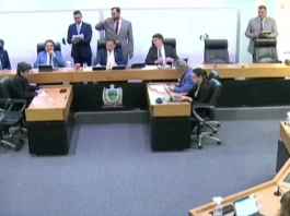 Assembleia da Paraíba desconta R$ 35,9 mil de deputados por faltas em dois anos