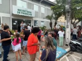 Servidores da Saúde de Campina Grande protestam contra atrasos e recebem garantia de quitação até sexta