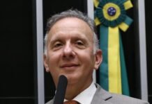 Aguinaldo Ribeiro mostra força ao assumir comando da federação na Paraíba