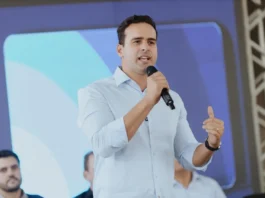 Lucas Ribeiro amplia vantagem e chega a 161 apoios de prefeitos na Paraíba