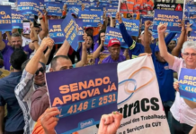 Ricardo Coutinho defende fim da escala 6×1 e reforça piso dos garis como pauta de saúde pública