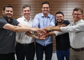 Prefeito de Pedra Branca, Bastinho, anuncia apoio a Lucas e ignora pré-candidatura de seu partido, o MDB