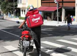 Projeto sobre trabalho por aplicativos tem tramitação suspensa após impasse entre Câmara e governo