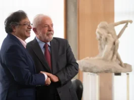 Presidente da Colômbia solicita ao Brasil extensão do Pix para uso internacional