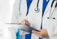 Médicos da rede municipal de Campina Grande denunciam atraso salarial de até seis meses