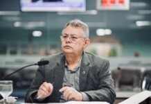 Pimentel Filho cobra operação tapa-buracos na PB-100 e reforça urgência com chegada do São João