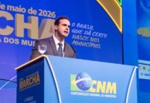Lucas Ribeiro representa governadores na abertura da Marcha dos Prefeitos e ressalta integração com municípios
