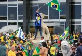 Pesquisa Quaest mostra maioria contra redução de penas dos condenados pelo 8 de janeiro