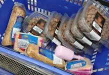 MP-Procon autua supermercados em Sumé após encontrar produtos vencidos e irregularidades