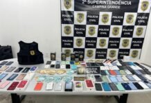 Operação apreende 100 celulares roubados em camelôs de Campina Grande