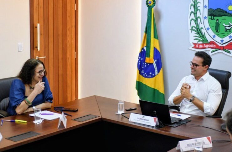 Governador Lucas Ribeiro trata sobre avanço na implantação do Ciquanta com ministra Luciana Santos