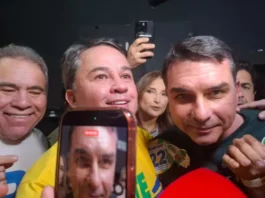 Flávio Bolsonaro confirma presença no São João de Campina Grande
