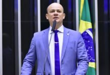 Cabo Gilberto critica decisão de Moraes que restringe visitas de Flávio Bolsonaro ao ex-presidente