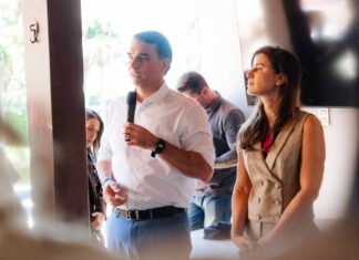 Mulher de Flávio Bolsonaro foi denunciada por suposta participação em caso das “rachadinhas”