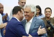 Caiado diz ser o nome mais competitivo da oposição para enfrentar Lula e oficializa Kassab como vice