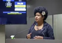 Jô Oliveira critica reajuste salarial e cobra cumprimento de acordos com servidores de Campina Grande
