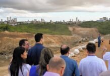 Lucas Ribeiro visita obras dos distritos industriais de Campina e de extensão da avenida Floriano Peixoto