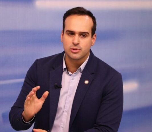 Dois debates, uma resposta: Lucas Ribeiro mostra que não é coadjuvante de ninguém