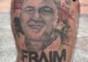 Apoiador de Efraim Filho chama atenção ao exibir tatuagem do candidato na perna