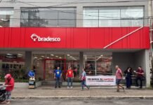 Bancários paralisam agências do Bradesco nesta terça-feira (11) contra demissões e fechamento de unidades