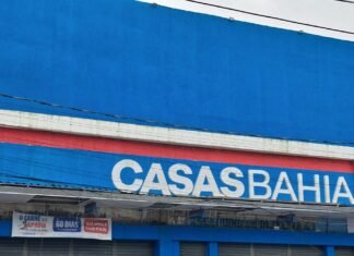 Justiça suspende demissões em massa feitas pelo Grupo Casas Bahia e proíbe novos cortes