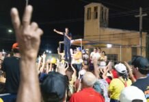 Após 260 km e dez cidades, Lucas encerra 1º dia da caravana com grande comício em Juazeirinho