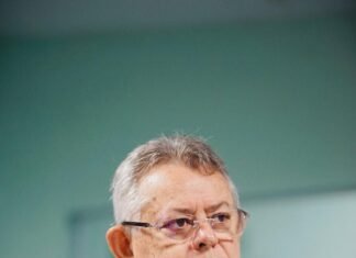 Projeto de lei de Pimentel Filho propõe câmeras com transmissão ao vivo para pais em escolas públicas e privadas