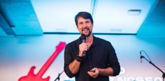 CEO do Rock in Rio reúne empresários para imersão em liderança e cultura na Vila Sítio São João