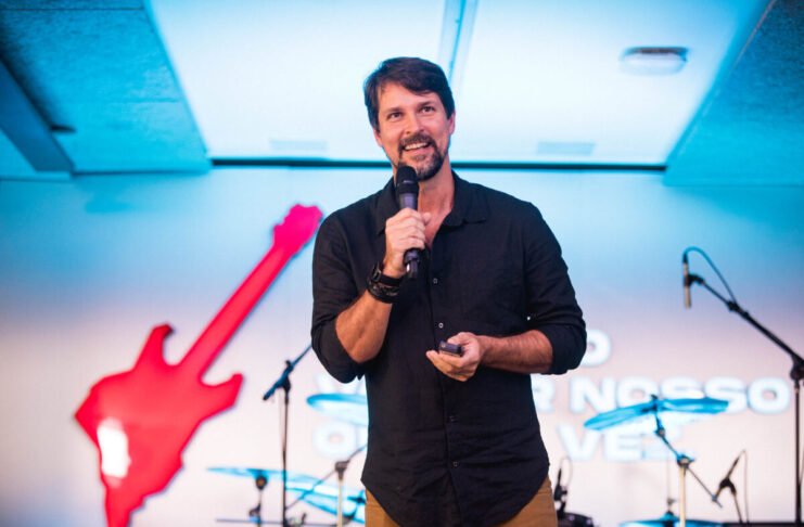 CEO do Rock in Rio reúne empresários para imersão em liderança e cultura na Vila Sítio São João