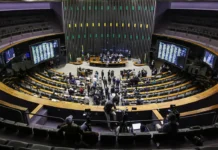 Câmara aprova fim da “taxa das blusinhas” para compras de até US$ 50