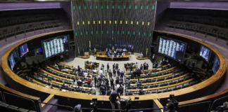 Câmara aprova fim da “taxa das blusinhas” para compras de até US$ 50