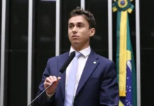Nikolas Ferreira defende boicote a empresas por divergências políticas, mas critica corte de doações