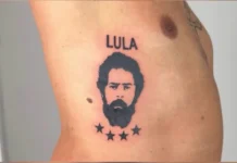 Empresário de Campina Grande tatua rosto de Lula na barriga após vitória do presidente