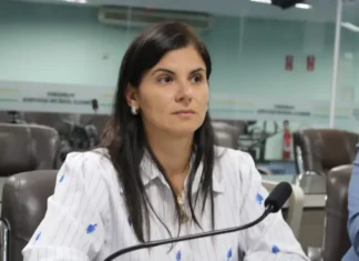 Kallynã Dias aponta problemas em UBSs de Campina Grande após fiscalizações Kallynã Dias