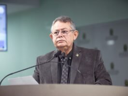 Pimentel Filho cobra doação do Campo do Leão para obra do Estado