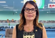 Fabiana Gomes protocola Sessão Especial em homenagem à EJA e aos professores da modalidade em Campina Grande
